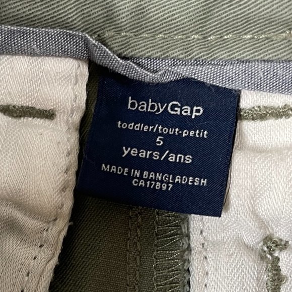 2 Pairs Gap Boys Shorts sz 5 - Picture 6 of 13